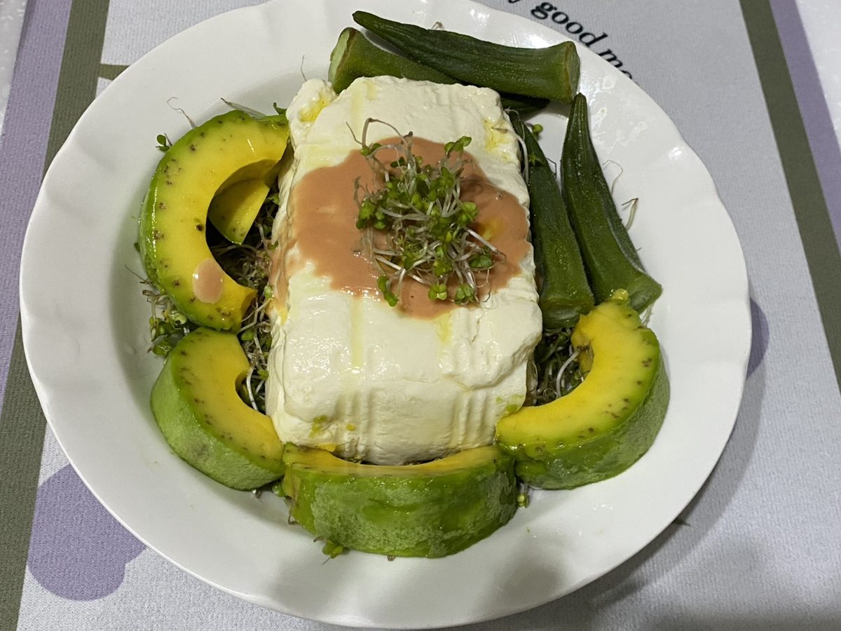 酪梨秋葵豆腐沙拉