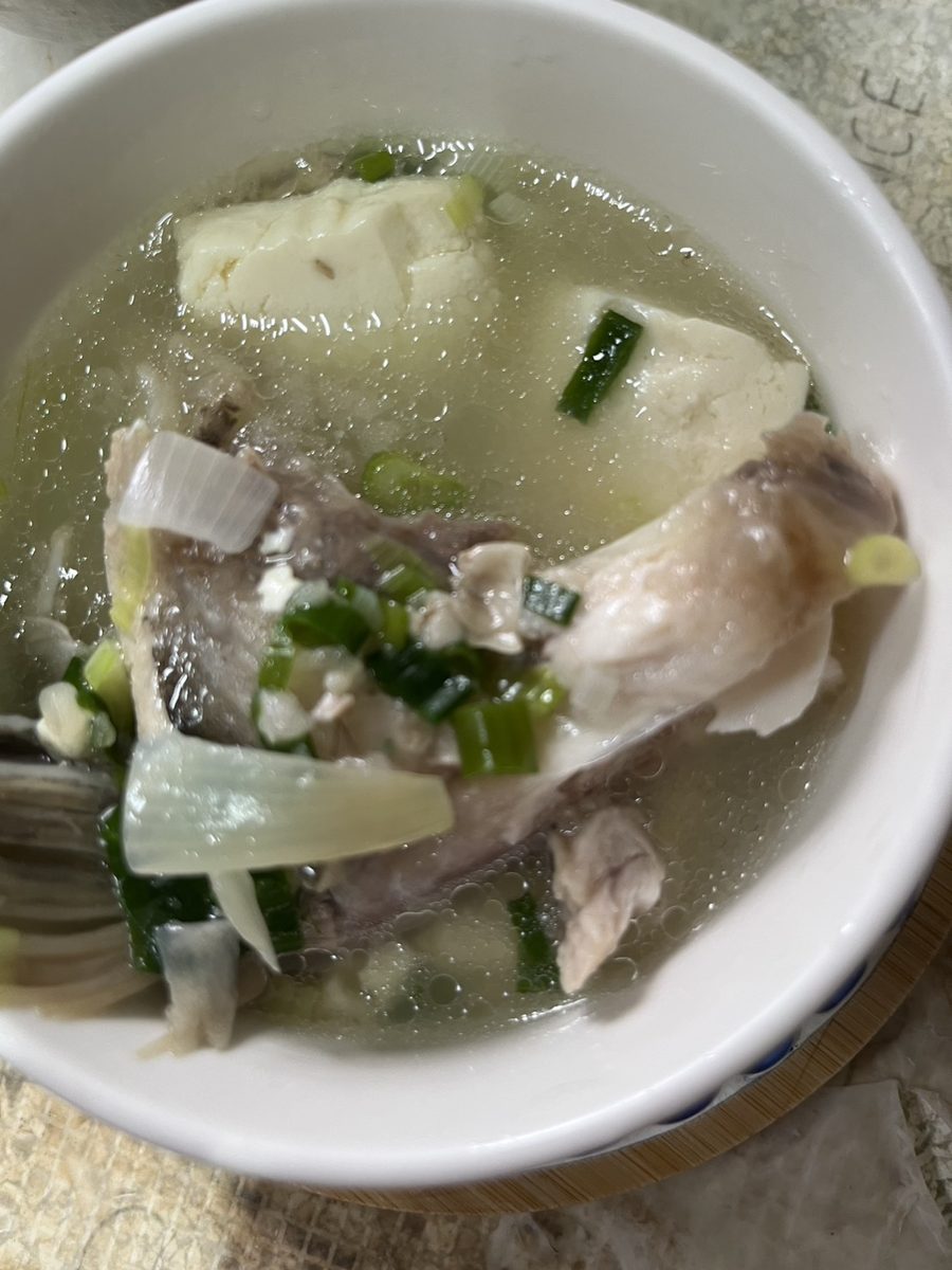 鮮魚豆腐湯